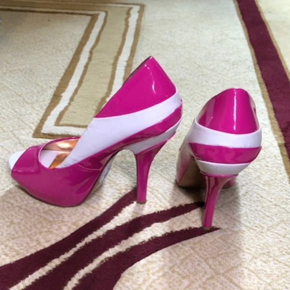 BCBG Pink and White Platform Peep Toe Heels - Picture 2 of 3